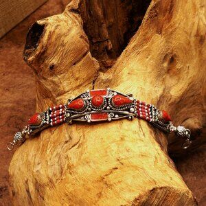 Vintage Tibetan Silver Napalese Coral Gemstones & Bead Bracelet 8 Inch